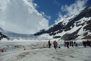 コロンビア大氷原・アサバスカ氷河上で